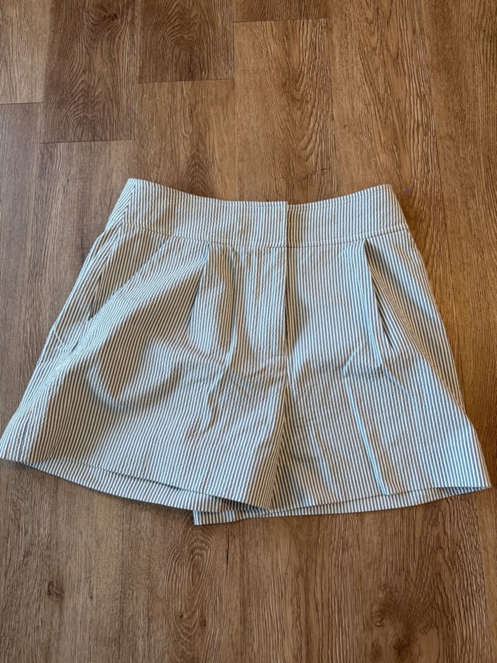 Veronica Beard Haina Seersucker Shorts